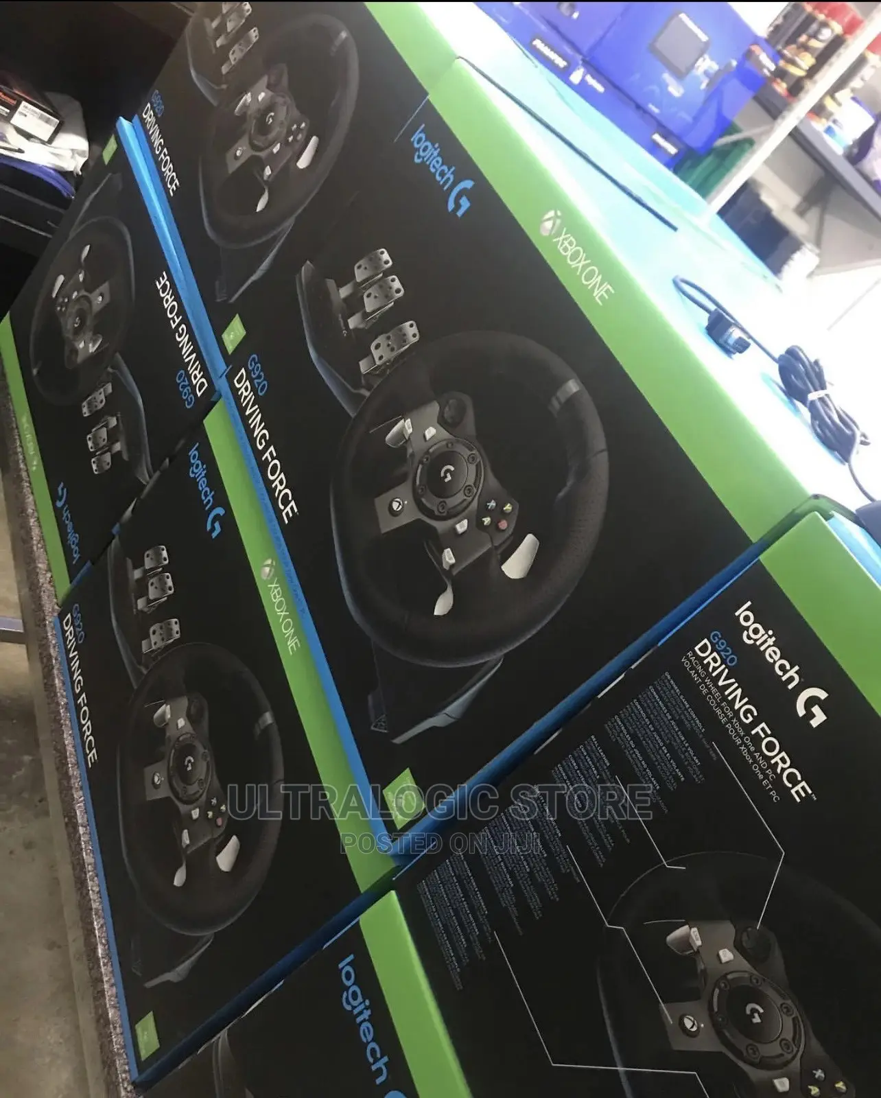 Logitech G920 Driving Force Racing Wheel (Xbox Series X, PC)
