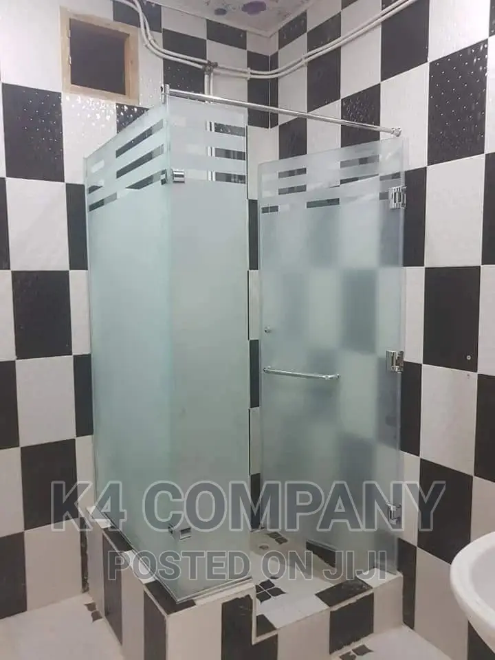 Cubicle Shower Glass