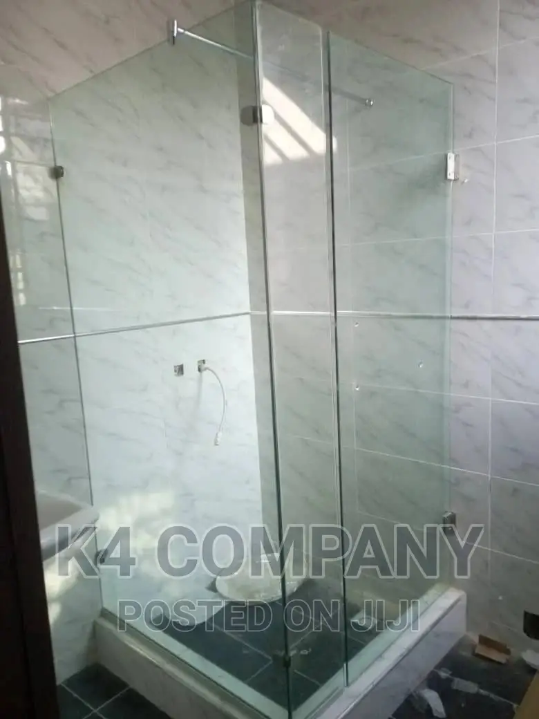 Cubicle Shower Glass