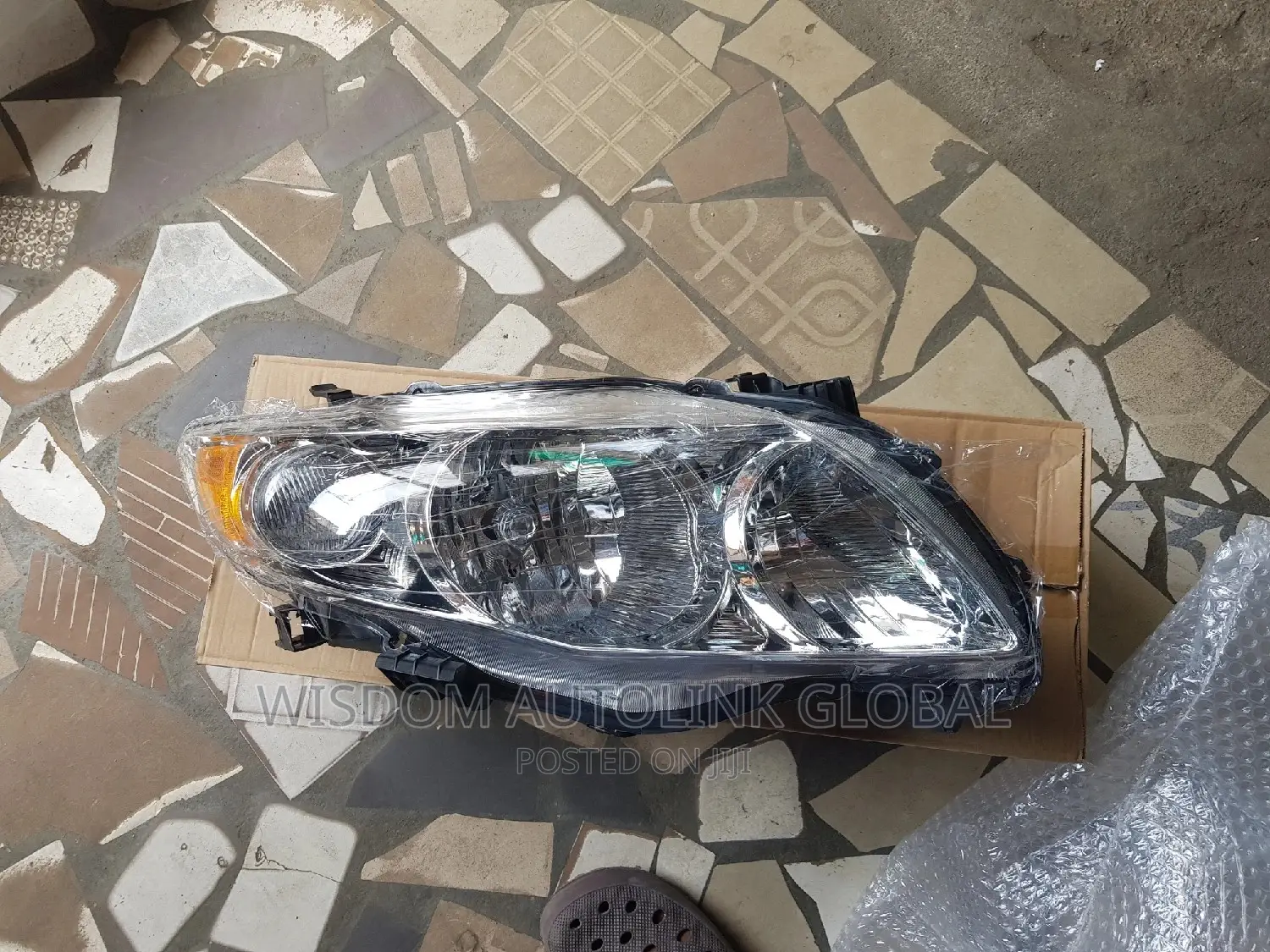 Headlights for Toyota Corolla 2008/09 Model
