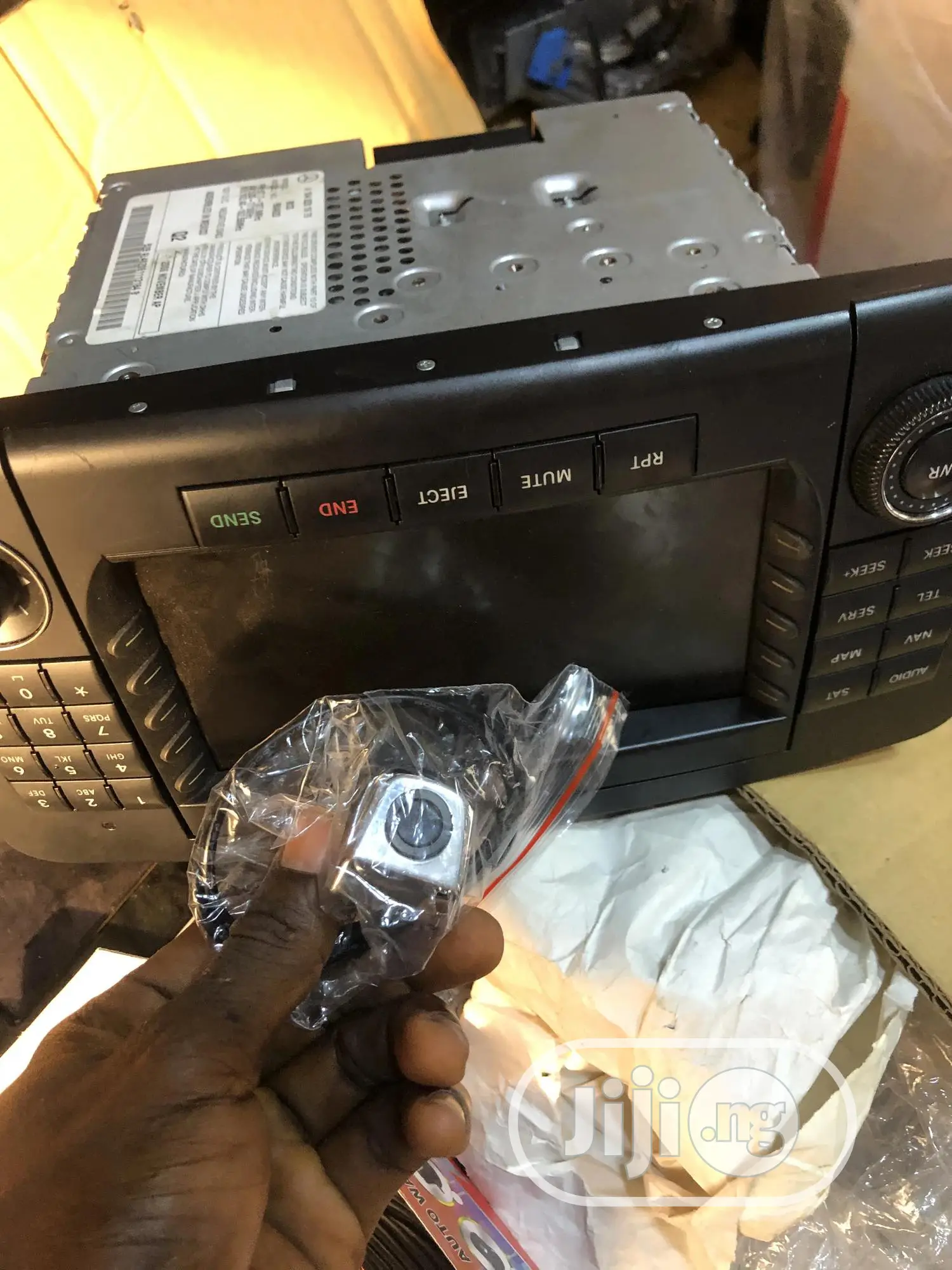 Mercedes- Radio Receiver Cd Player Navigation Oem