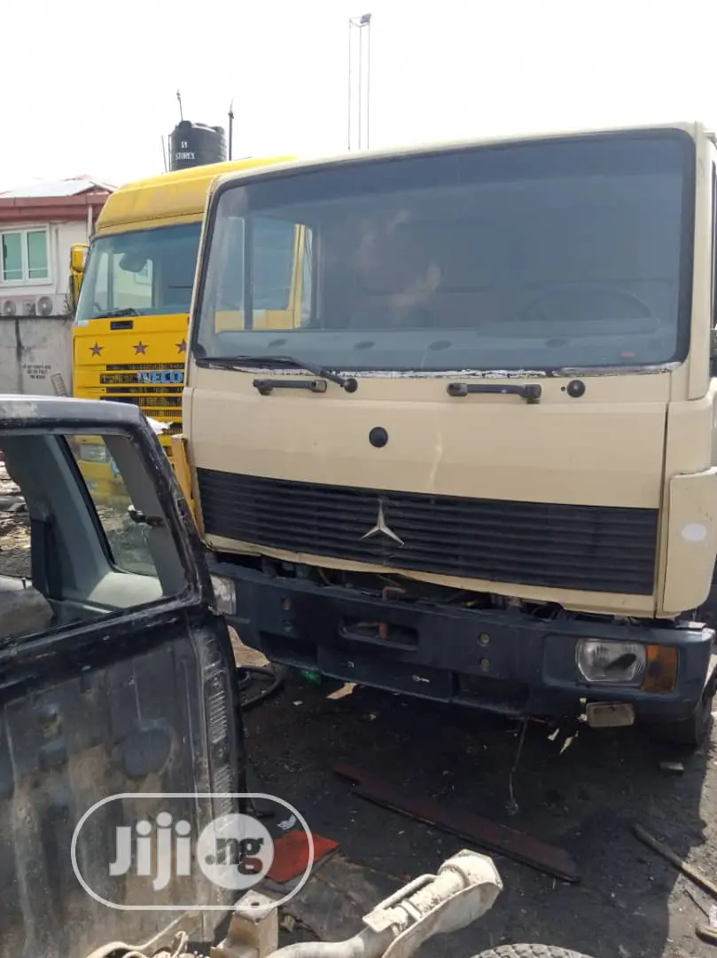 Mercedes Benz 1117