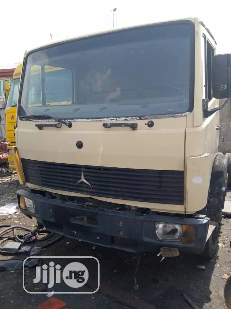 Mercedes Benz 1117
