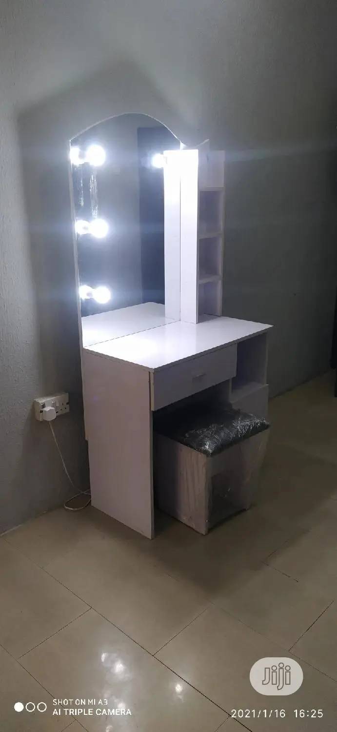 Modern Dresser With Lights