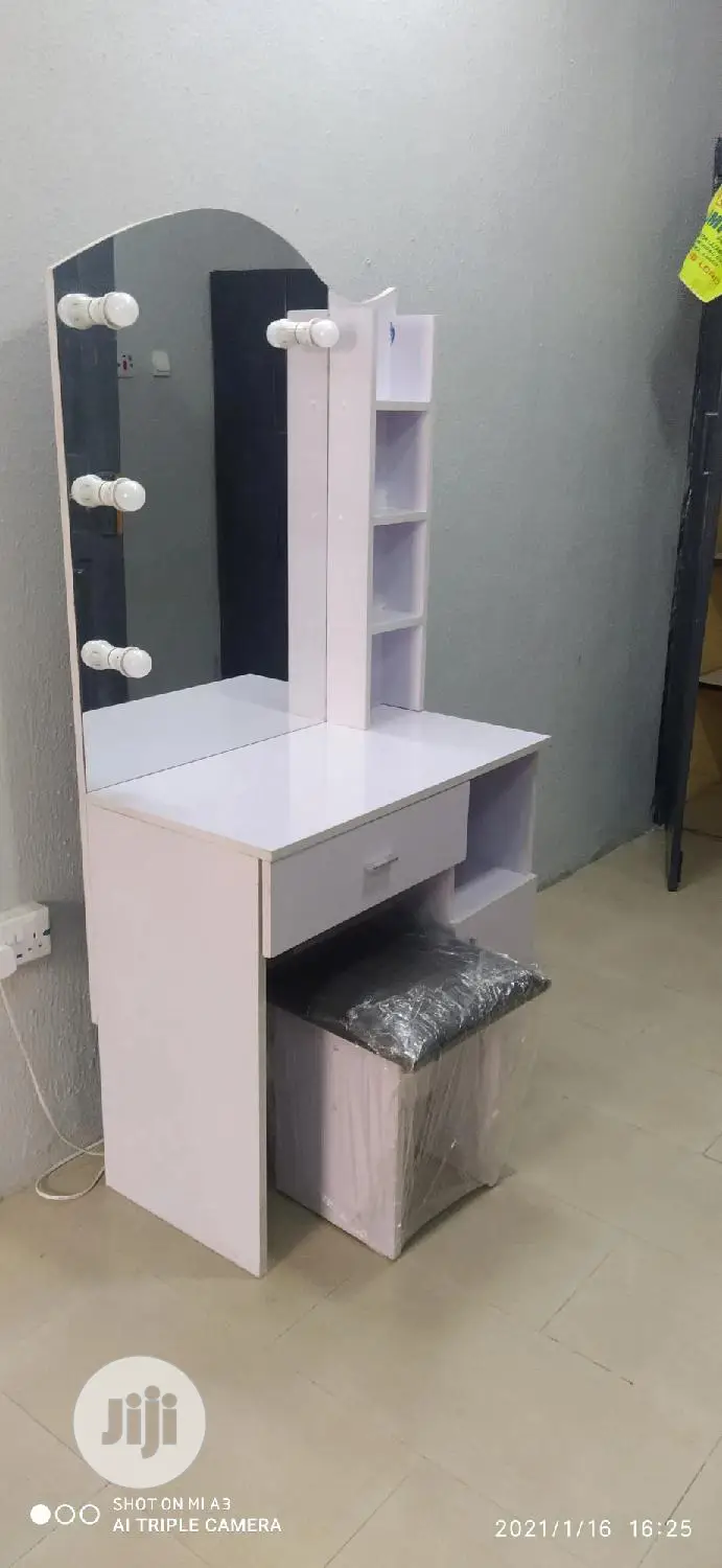 Modern Dresser With Lights