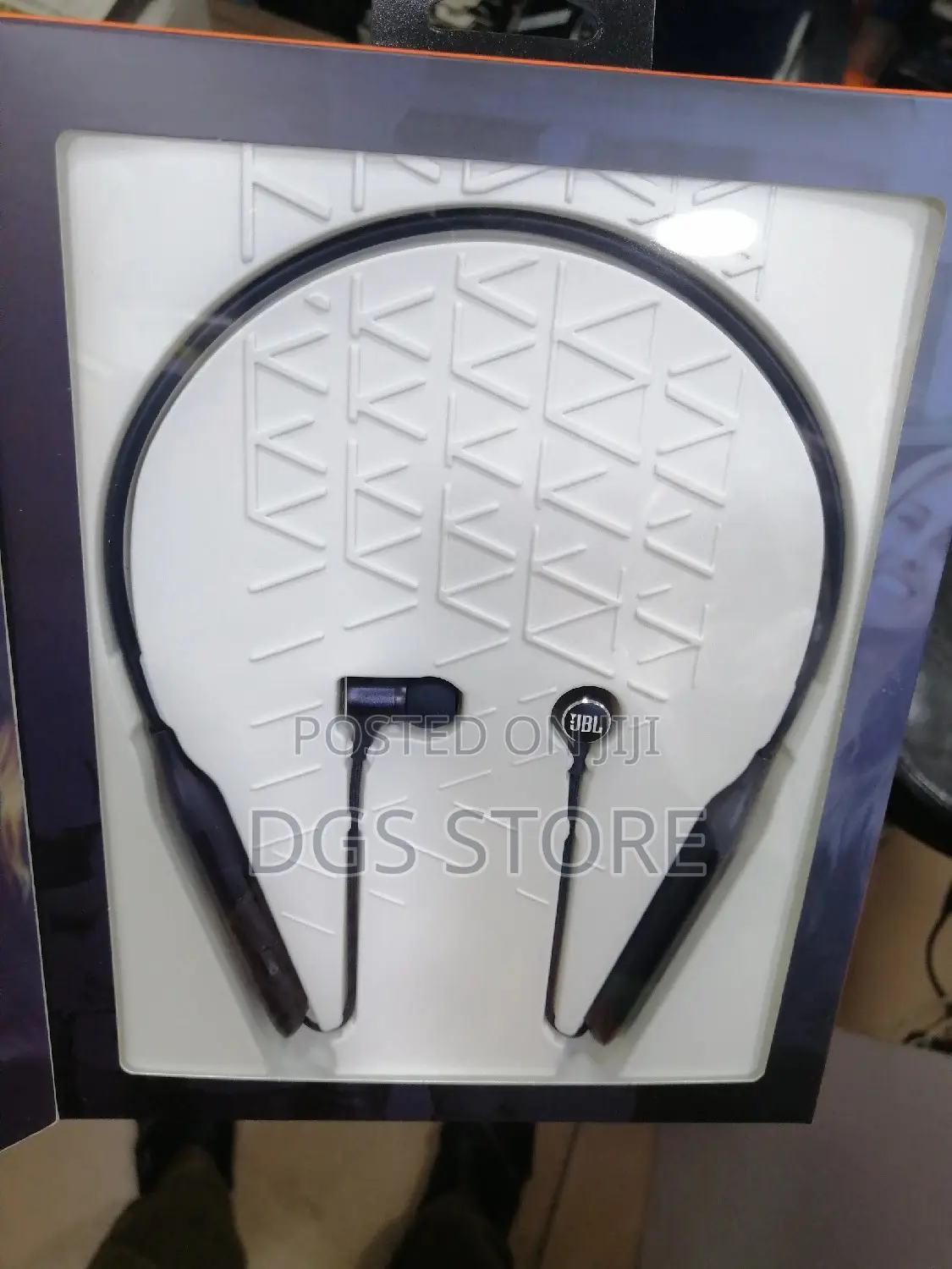 JBL Live 220BT Bluetooth Neckband