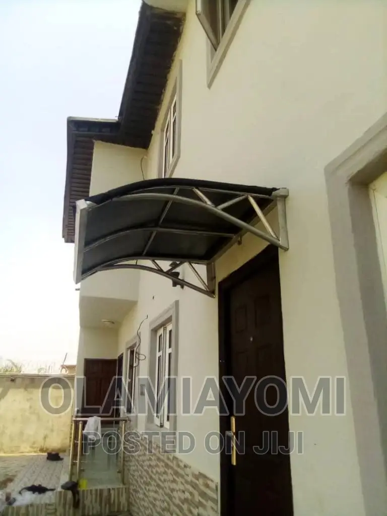 High Quality Downparlour of Various Design