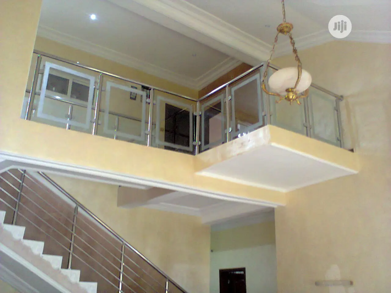 Frameless Tampered Glass Designs at Affordable Prices