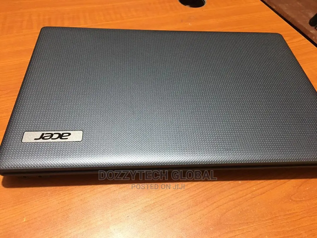Laptop Acer Aspire 5349 4GB Intel Celeron HDD 500GB