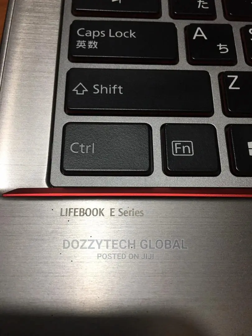 Laptop Fujitsu Lifebook E751 8GB Intel Core i5 SSD 250GB