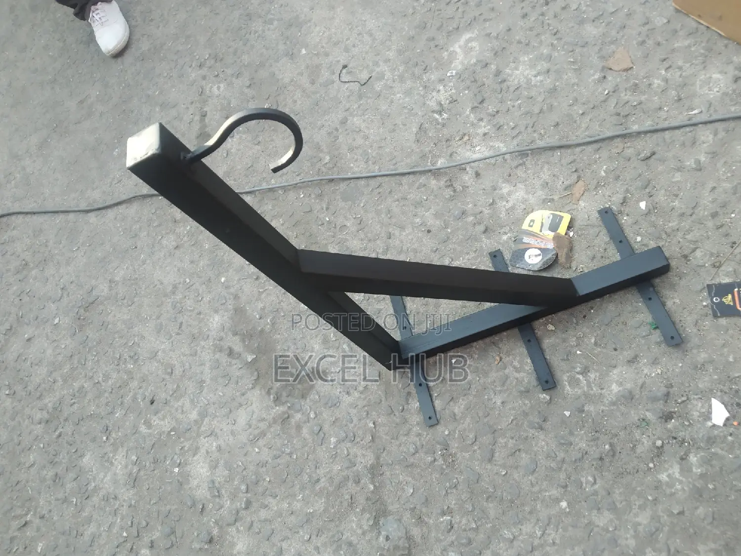 Punching Bag Hanger Black