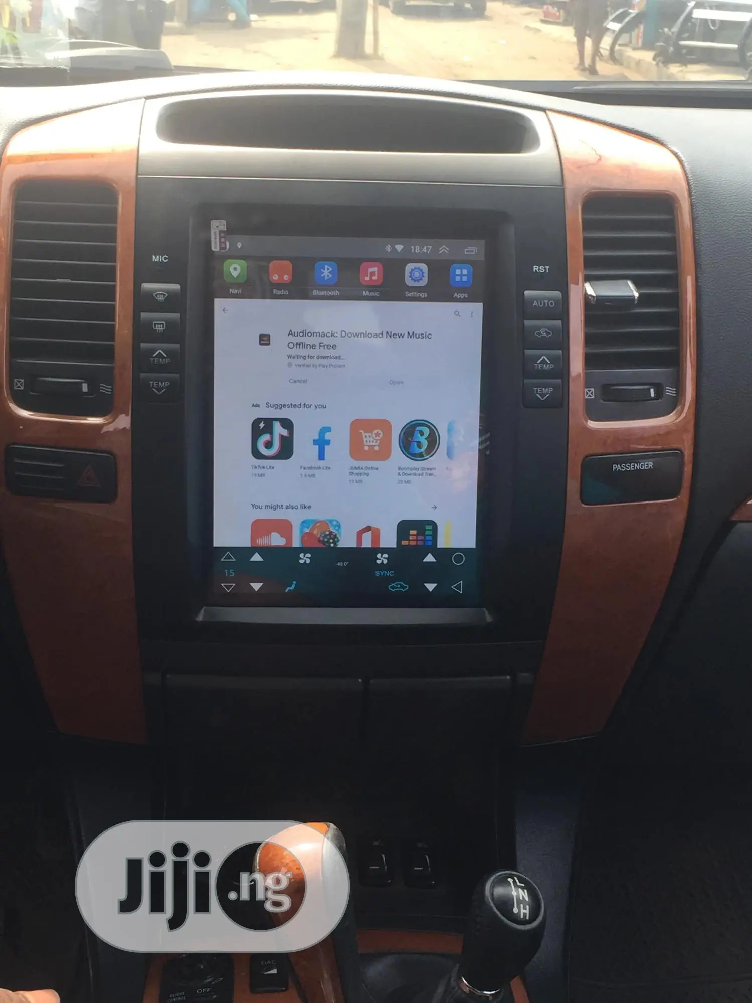 Gx470 Android DVD Player With Reverse Camera