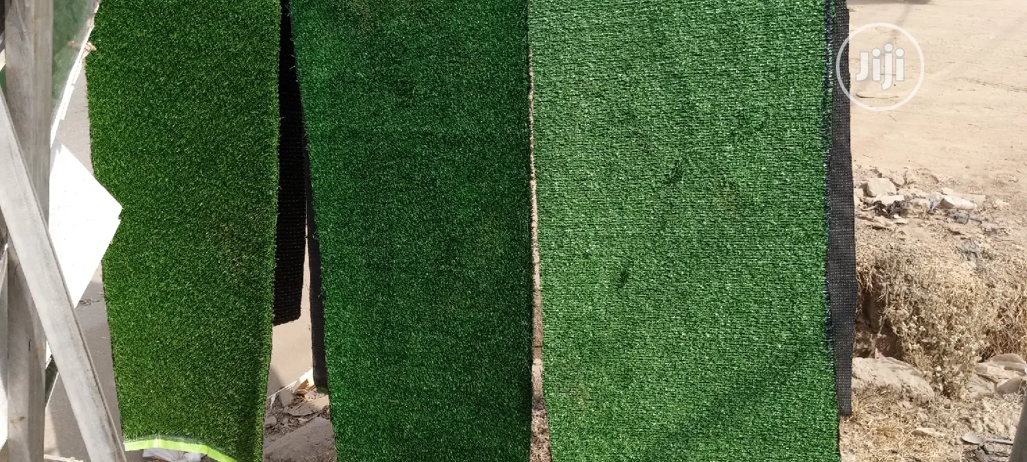 High Quality 15mm Carpet Grass