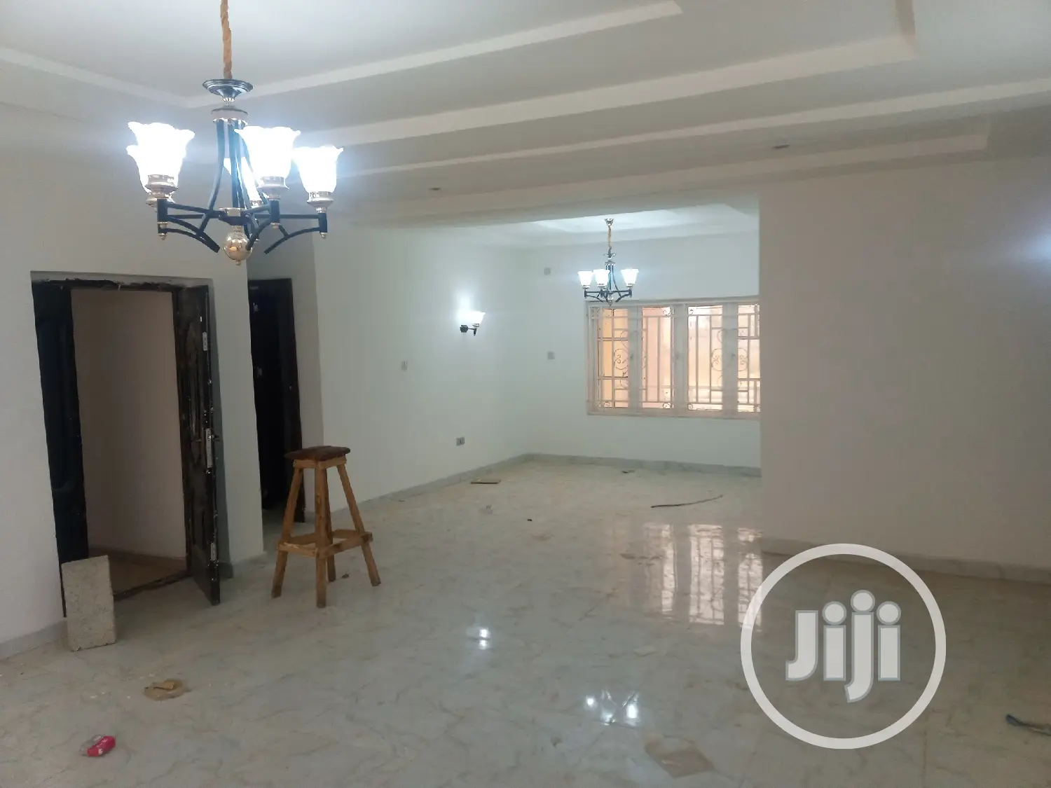 3bdrm Block of Flats in Guzape District for sale