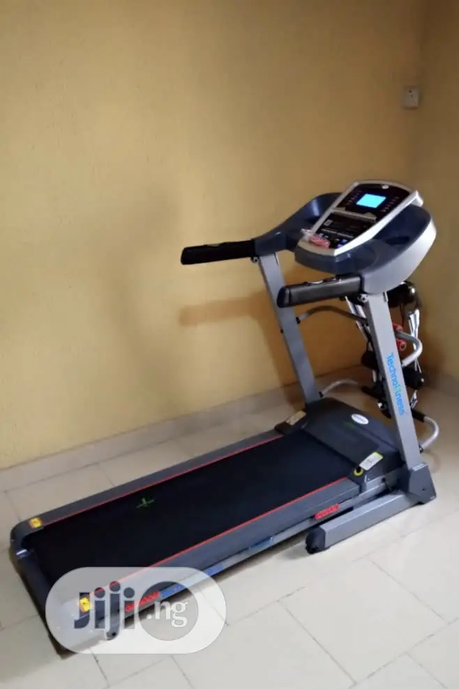2.5hp Treadmil With Massager New New