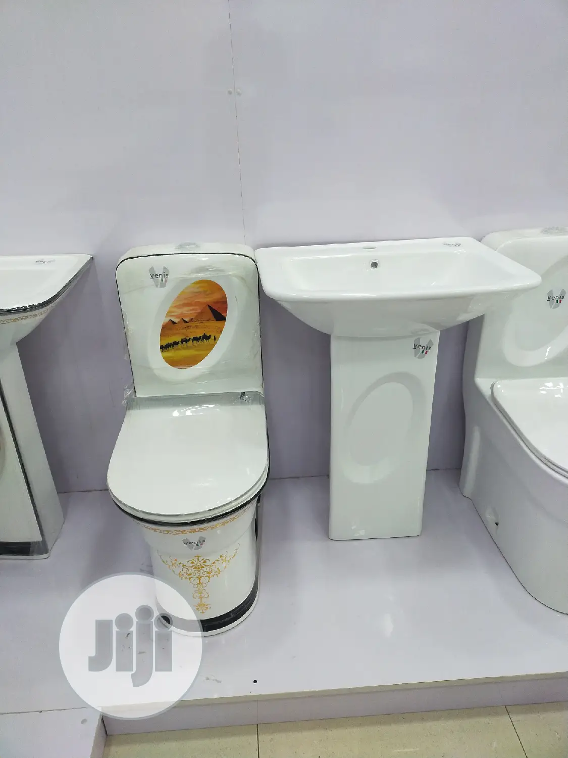 Italian Top Flush Water Closets