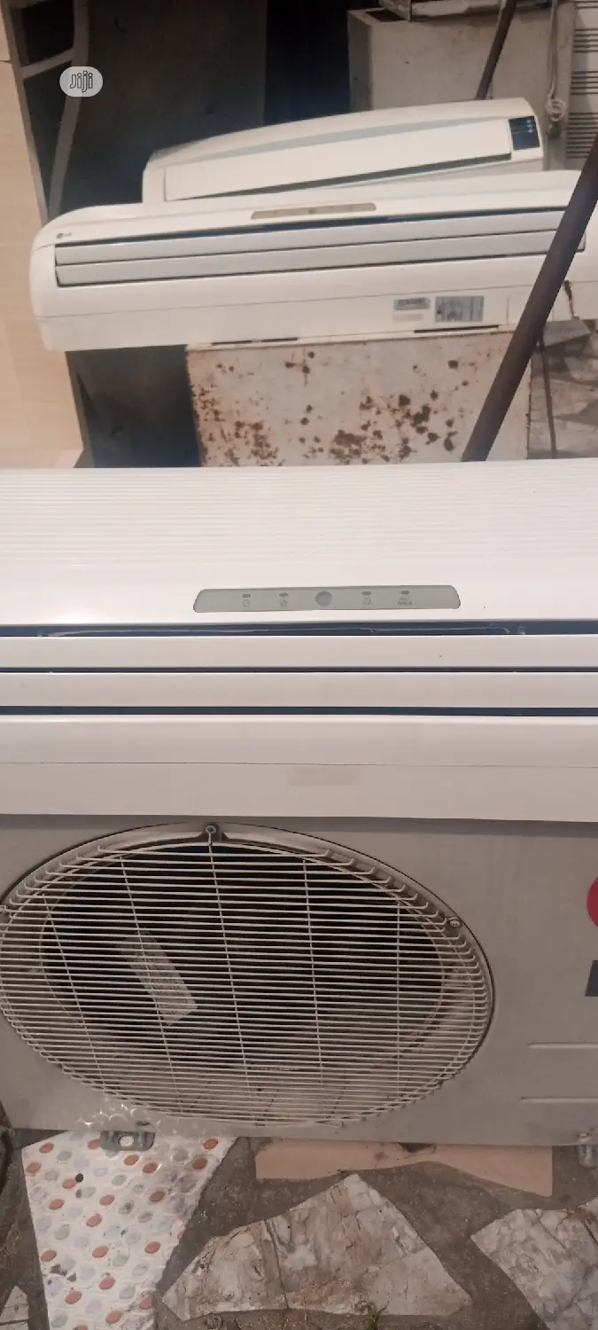 Direct Fairly Used Factory-Fitted 1.5hp Lg Split Ac for Sale