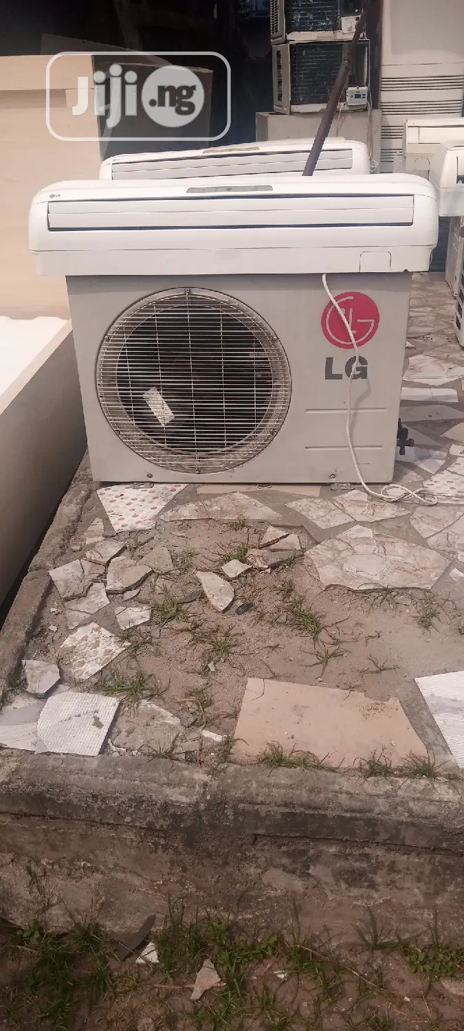 Direct Fairly Used Factory-Fitted 1.5hp Lg Split Ac for Sale
