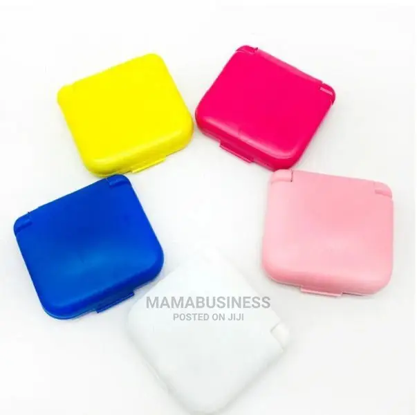 1pcs Cute Case Almighty Home Accessories Mini-Sewing Kit