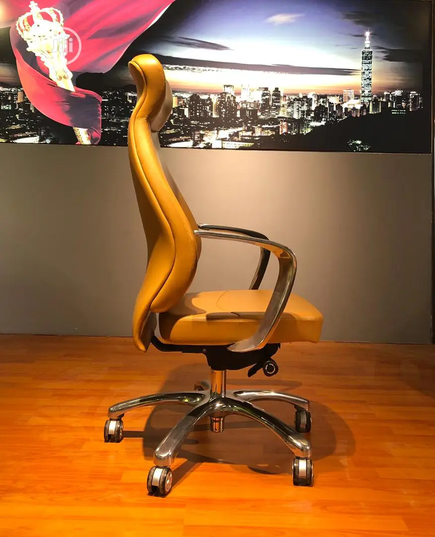 Quality Executive Ergonomic Leather Office Chair.