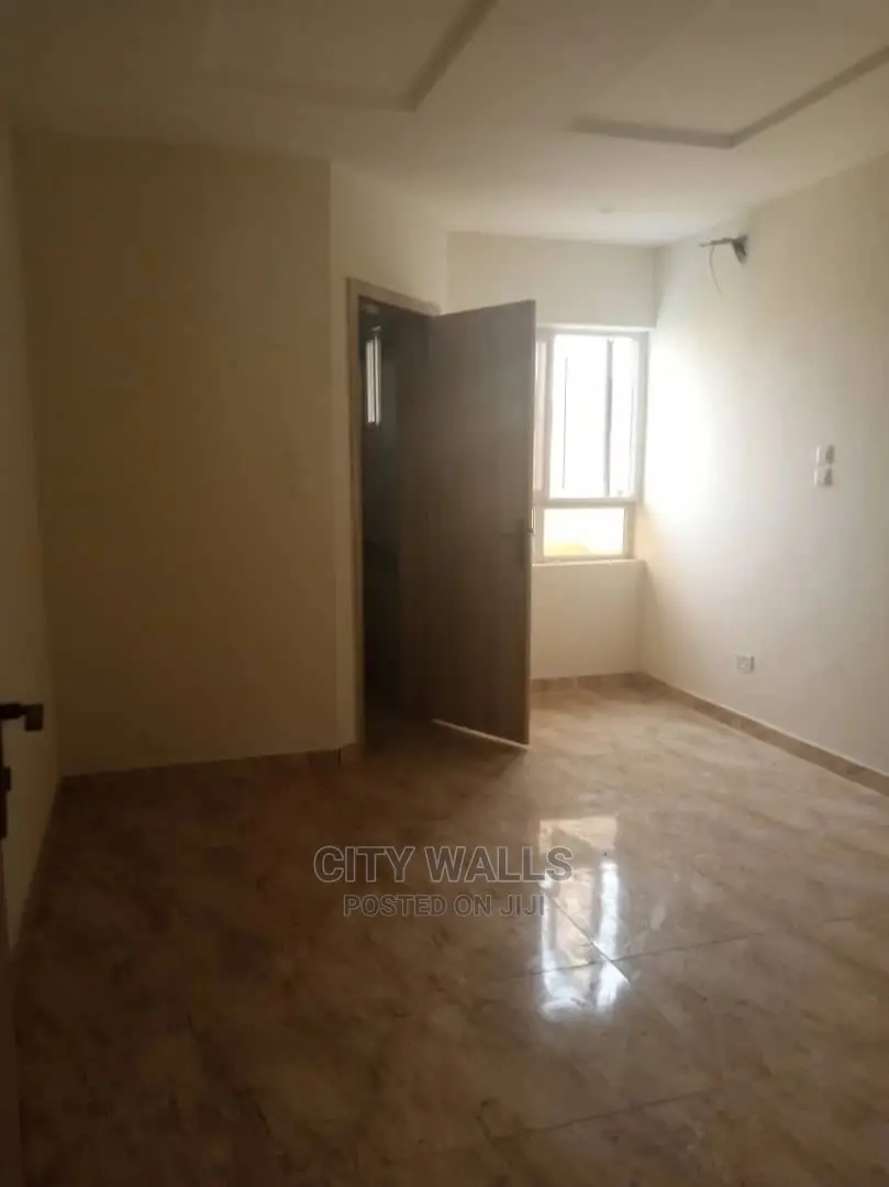 4bdrm Duplex in Victoria Crest, Chevron for rent