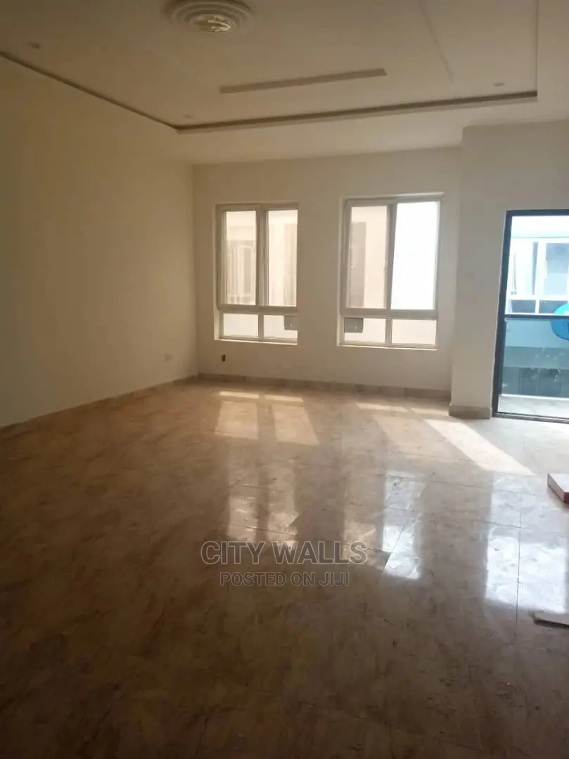 4bdrm Duplex in Victoria Crest, Chevron for rent