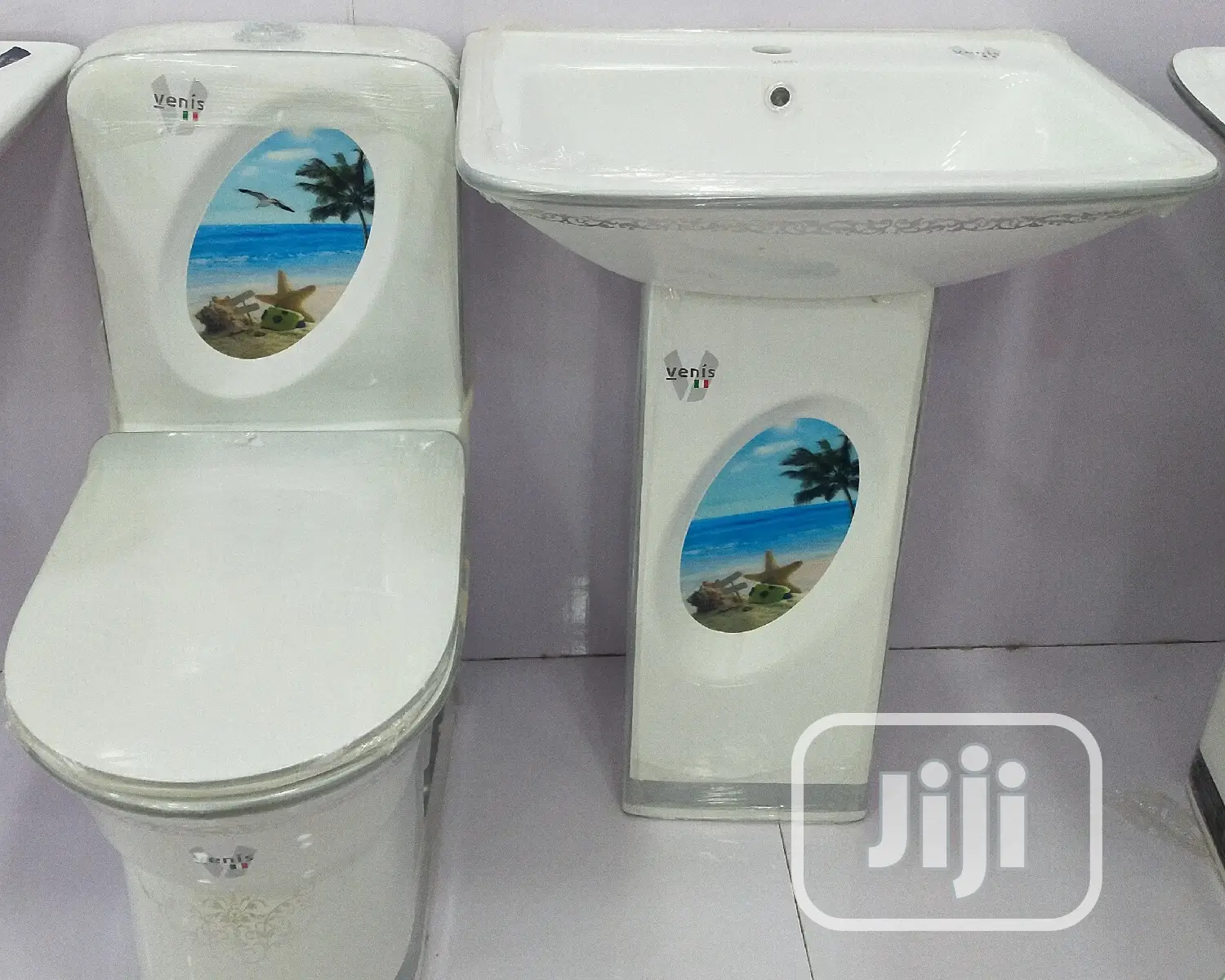 Italian Top Flush Water Closets
