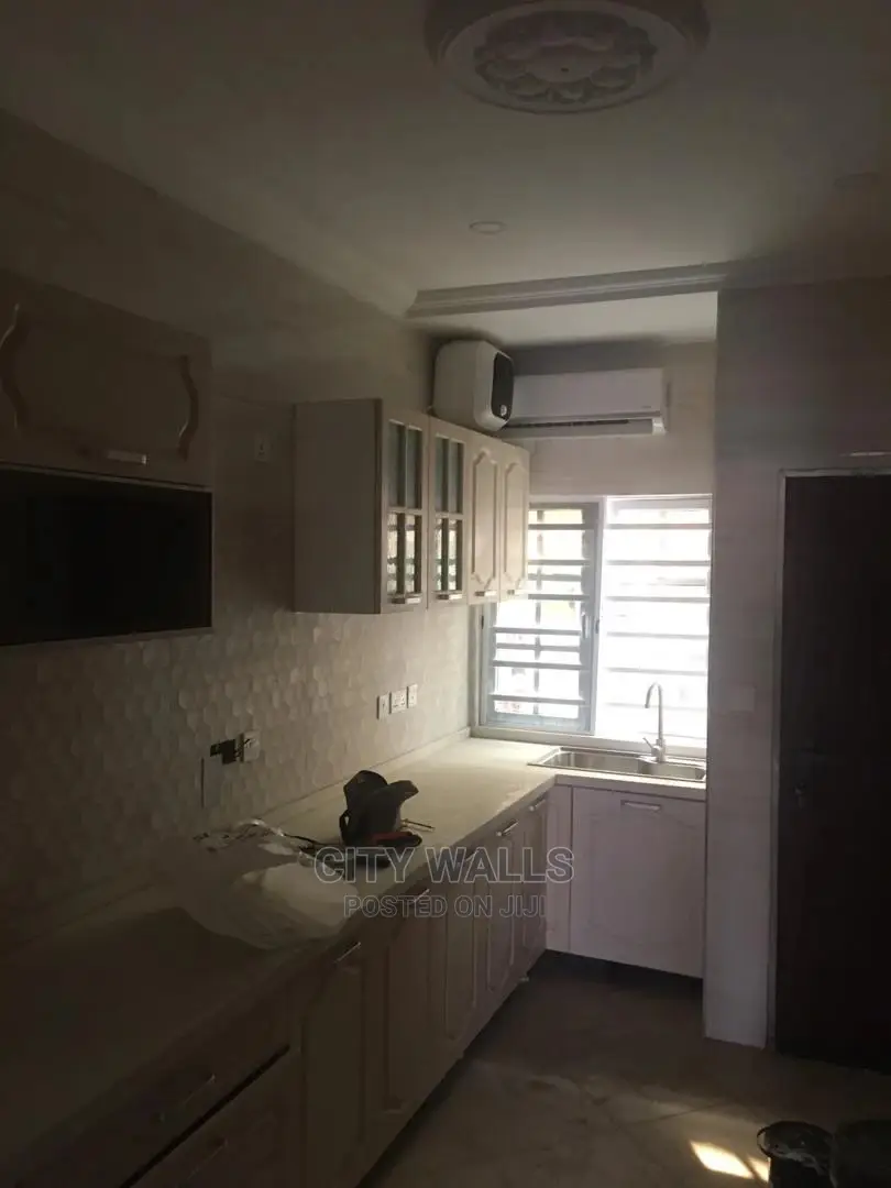4bdrm Duplex in Paradise 3, Chevron for rent