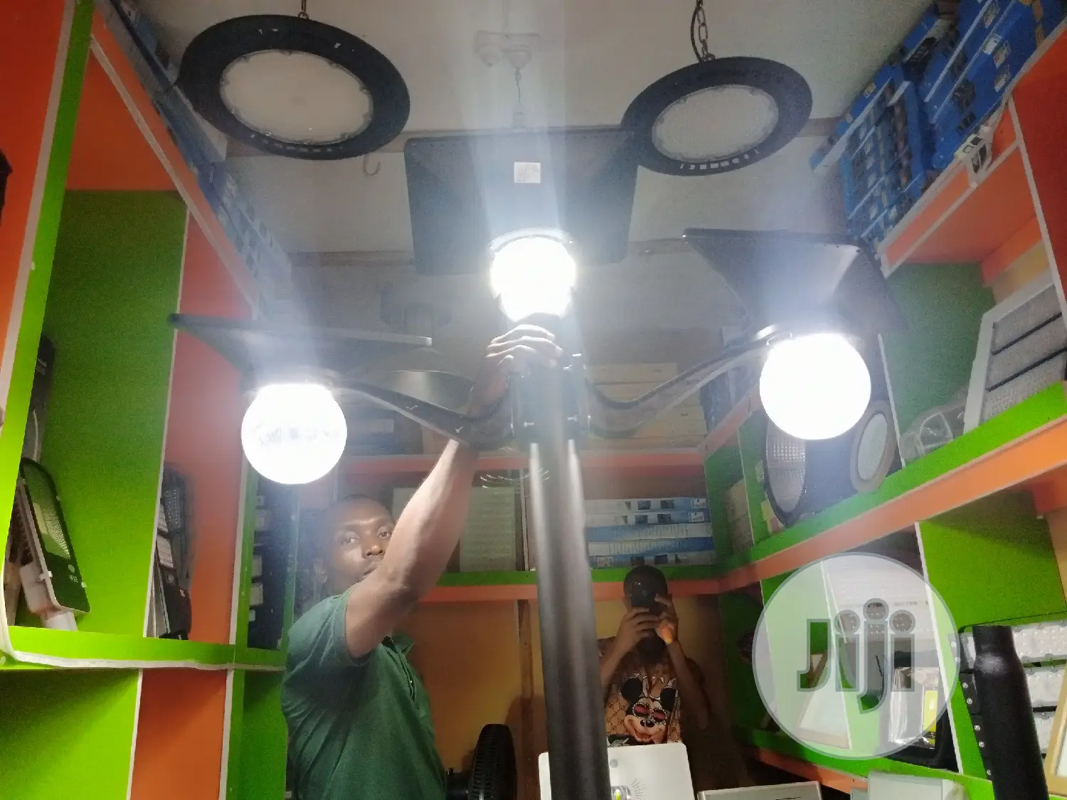 Nombimz New Solar Bee Garden Light With 2 Years Warranty