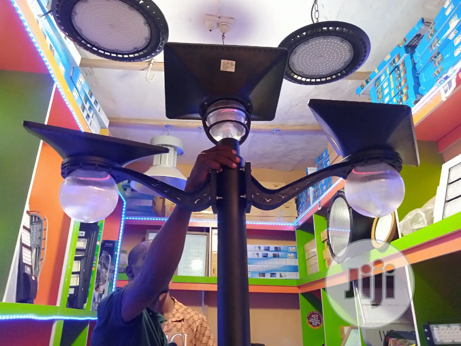 Nombimz New Solar Bee Garden Light With 2 Years Warranty