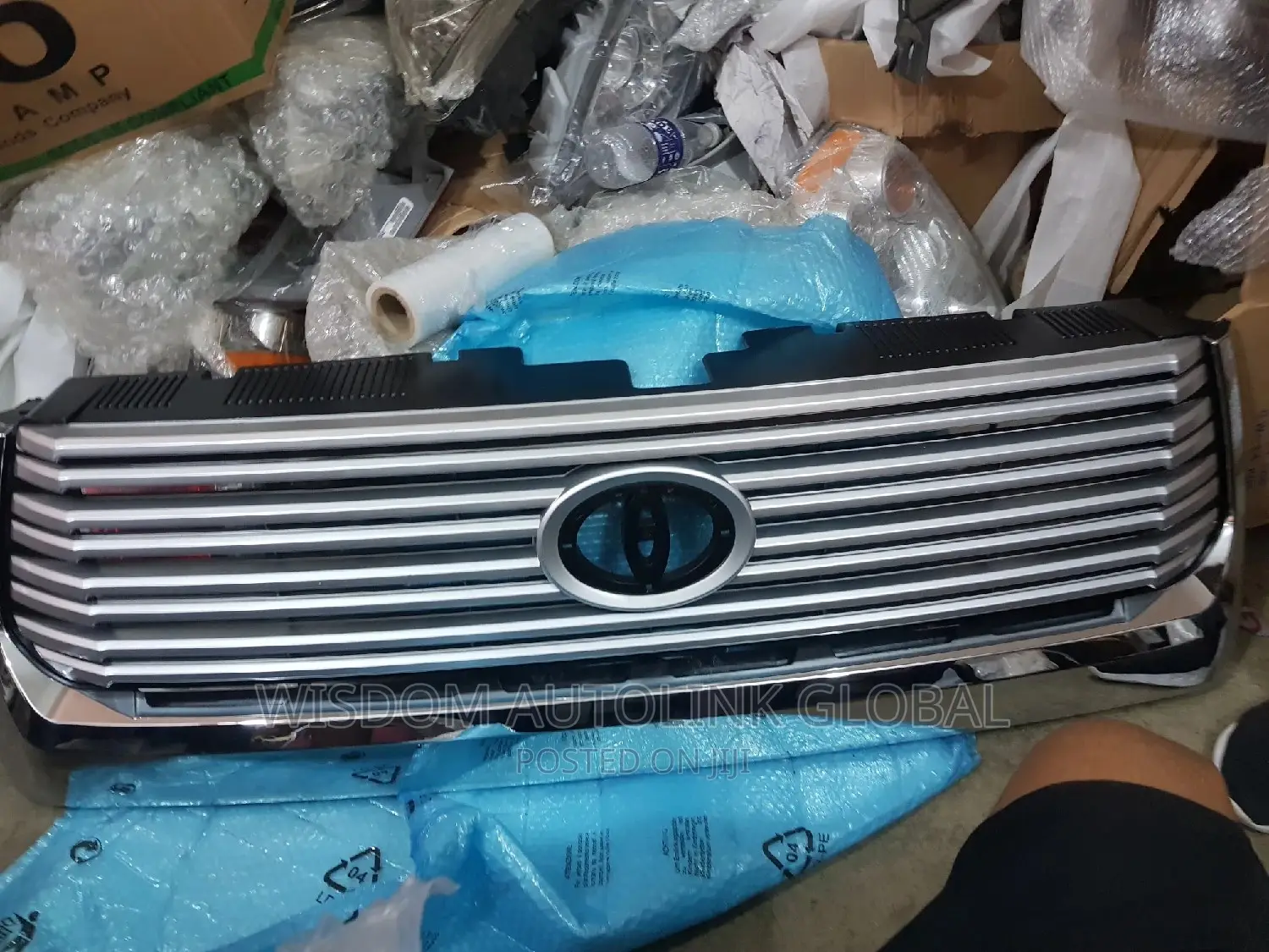 Front Grill for Toyota SEQUOIA/Tundra 2014 to 2019