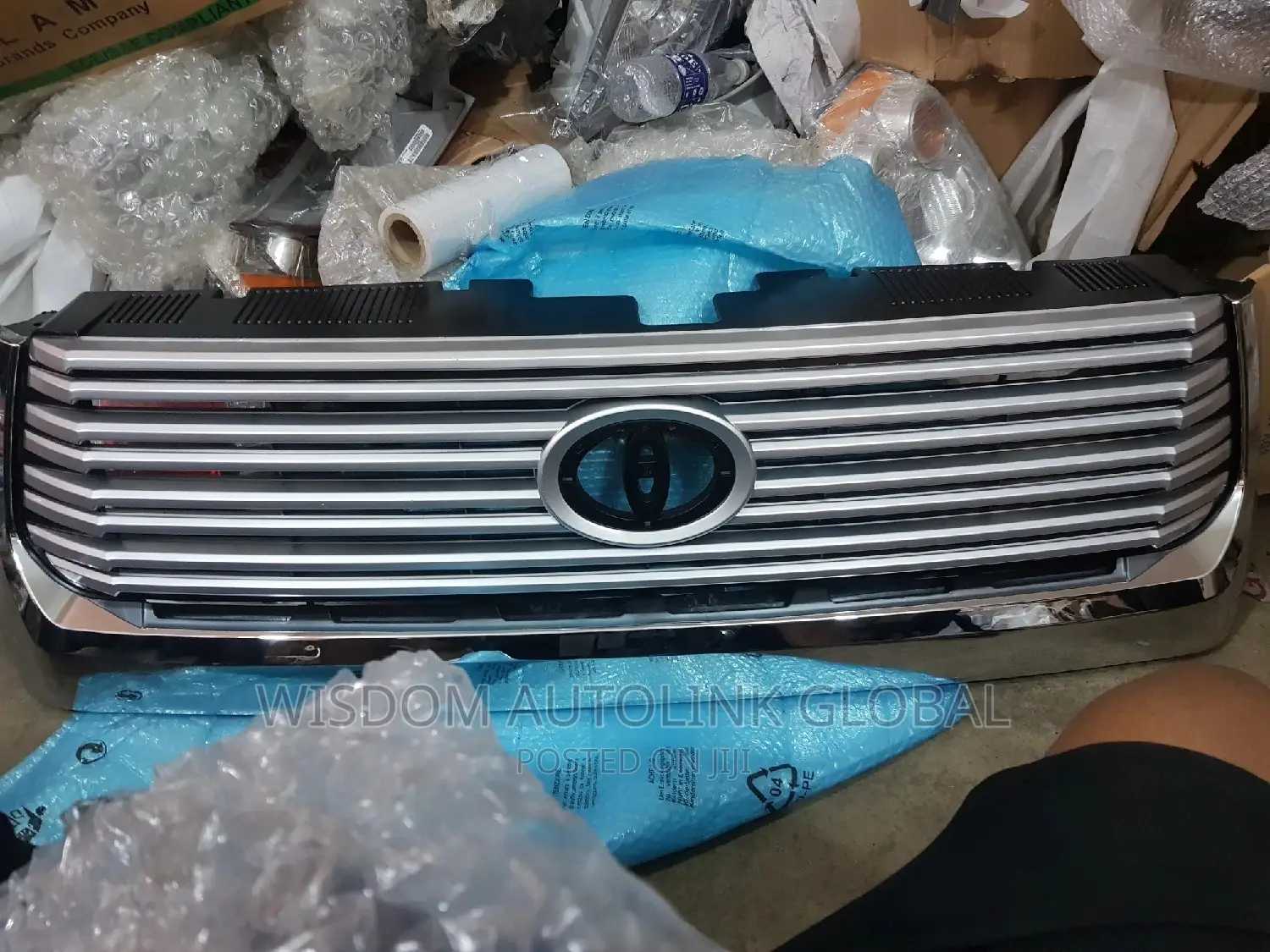 Front Grill for Toyota SEQUOIA/Tundra 2014 to 2019