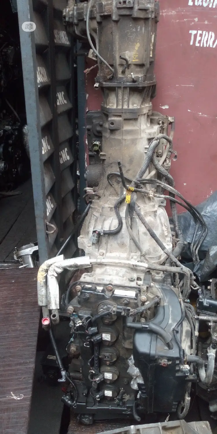 Complete Engine and Gearbox for Hummer3 Jeep