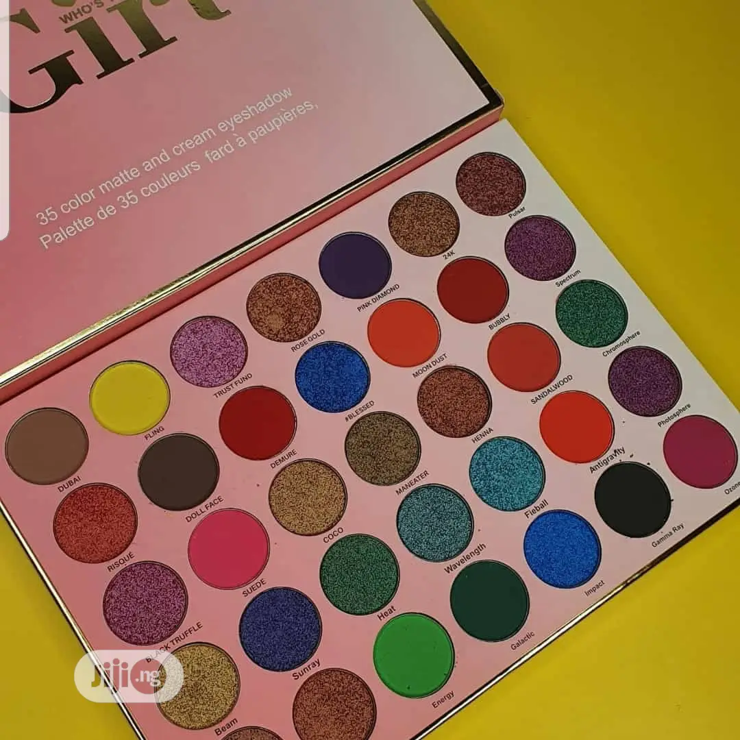 35 Colour Girl Eyeshadow Palette