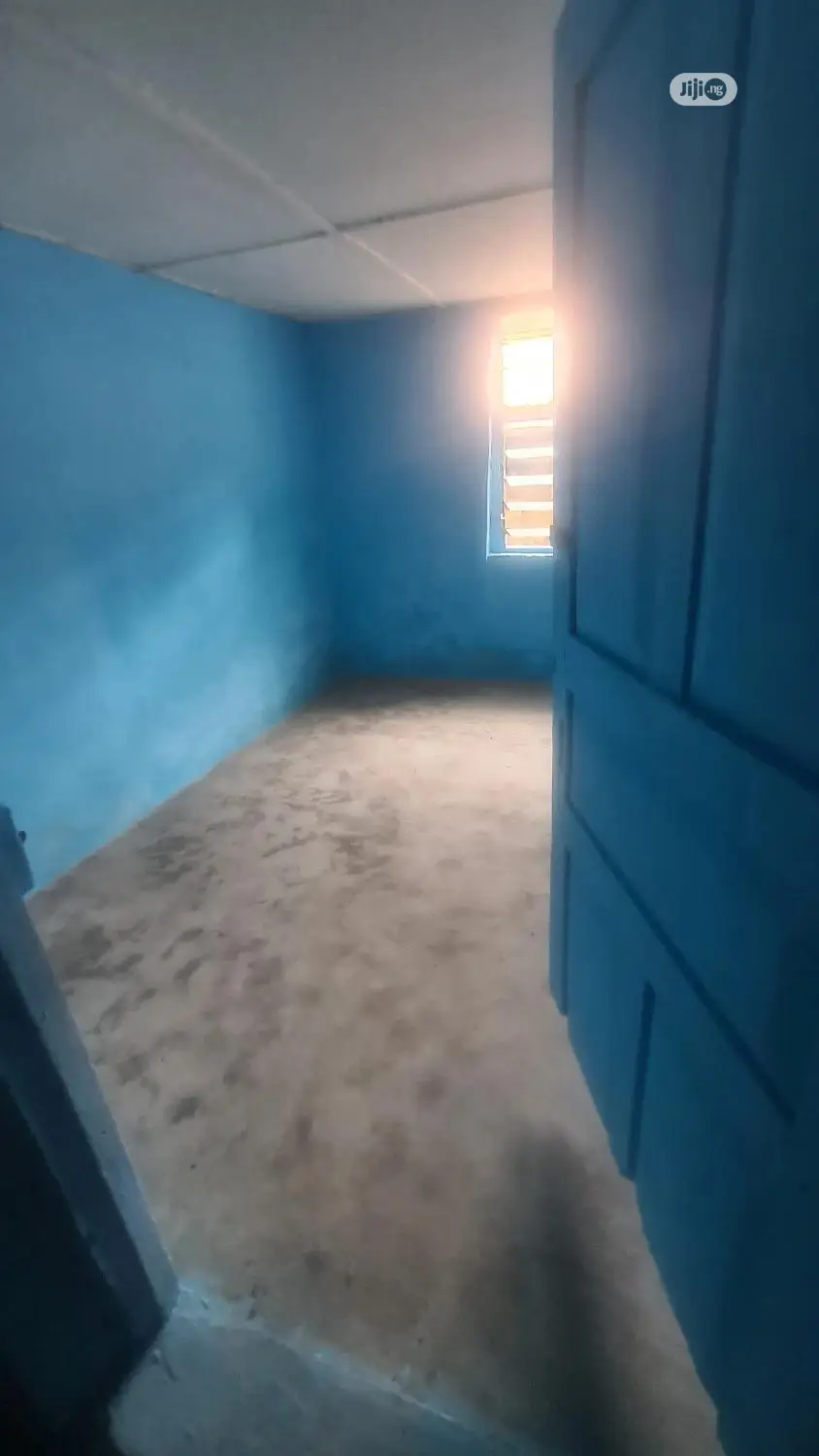 1bdrm Shared Apartment in Bariga / Shomolu for rent