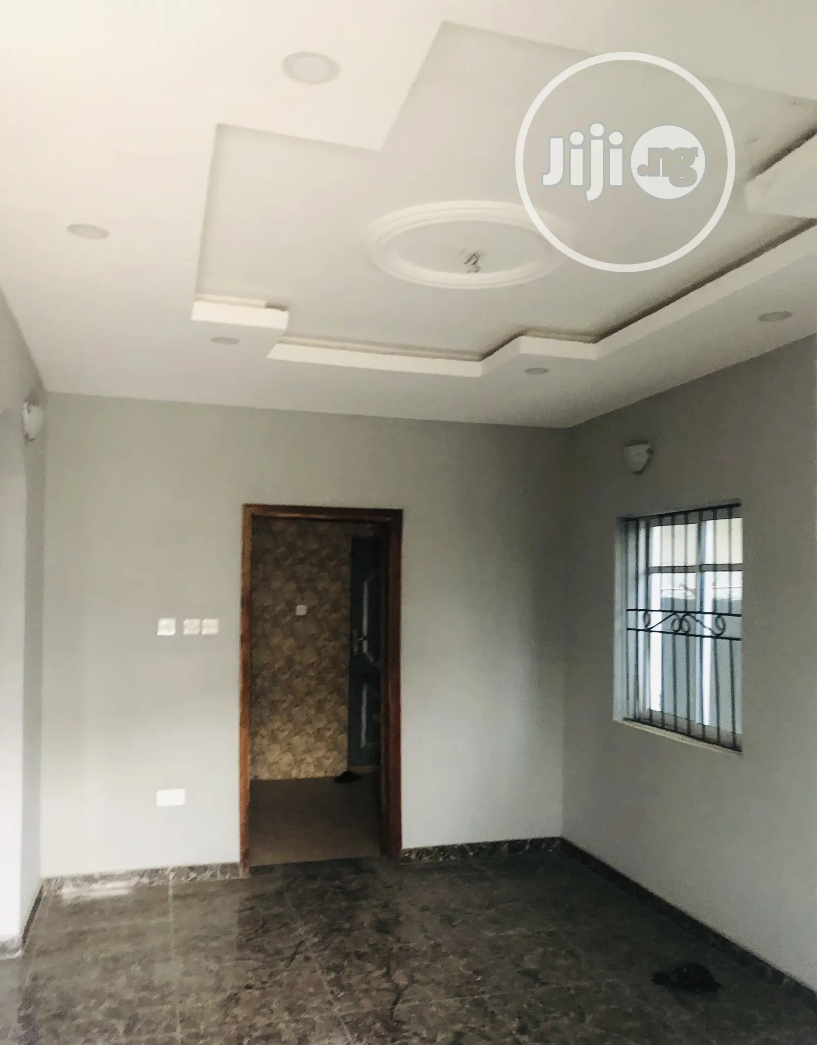 Furnished 2bdrm Block of Flats in Surulere for rent