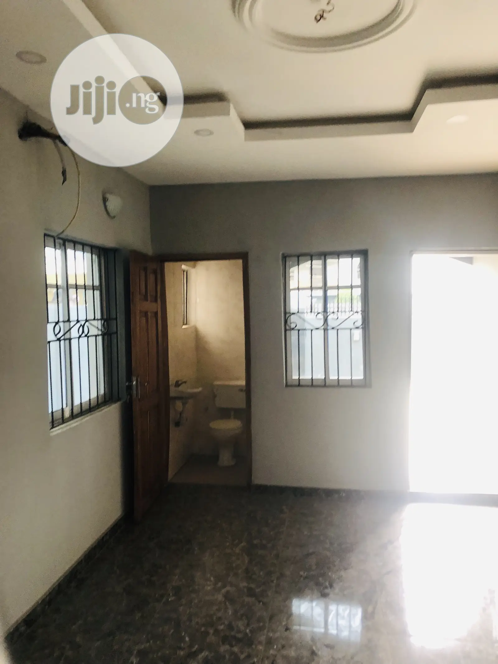 Furnished 2bdrm Block of Flats in Surulere for rent