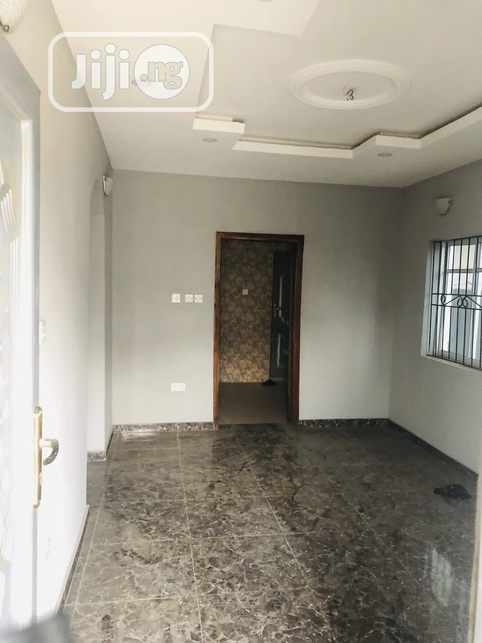 Furnished 2bdrm Block of Flats in Surulere for rent