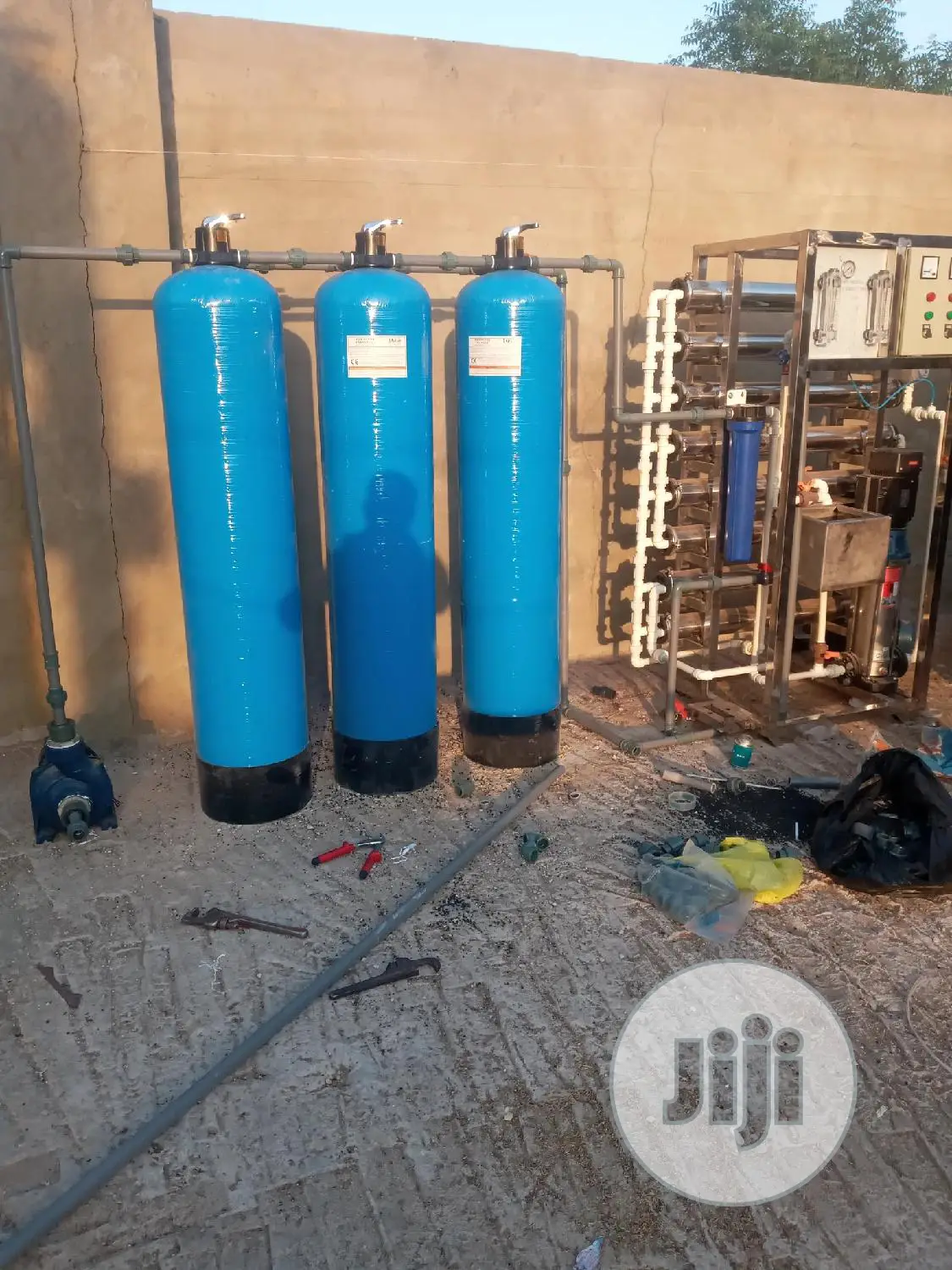 2000 Litres Per Hour Tank Osmosis Machines R O Water Treatm