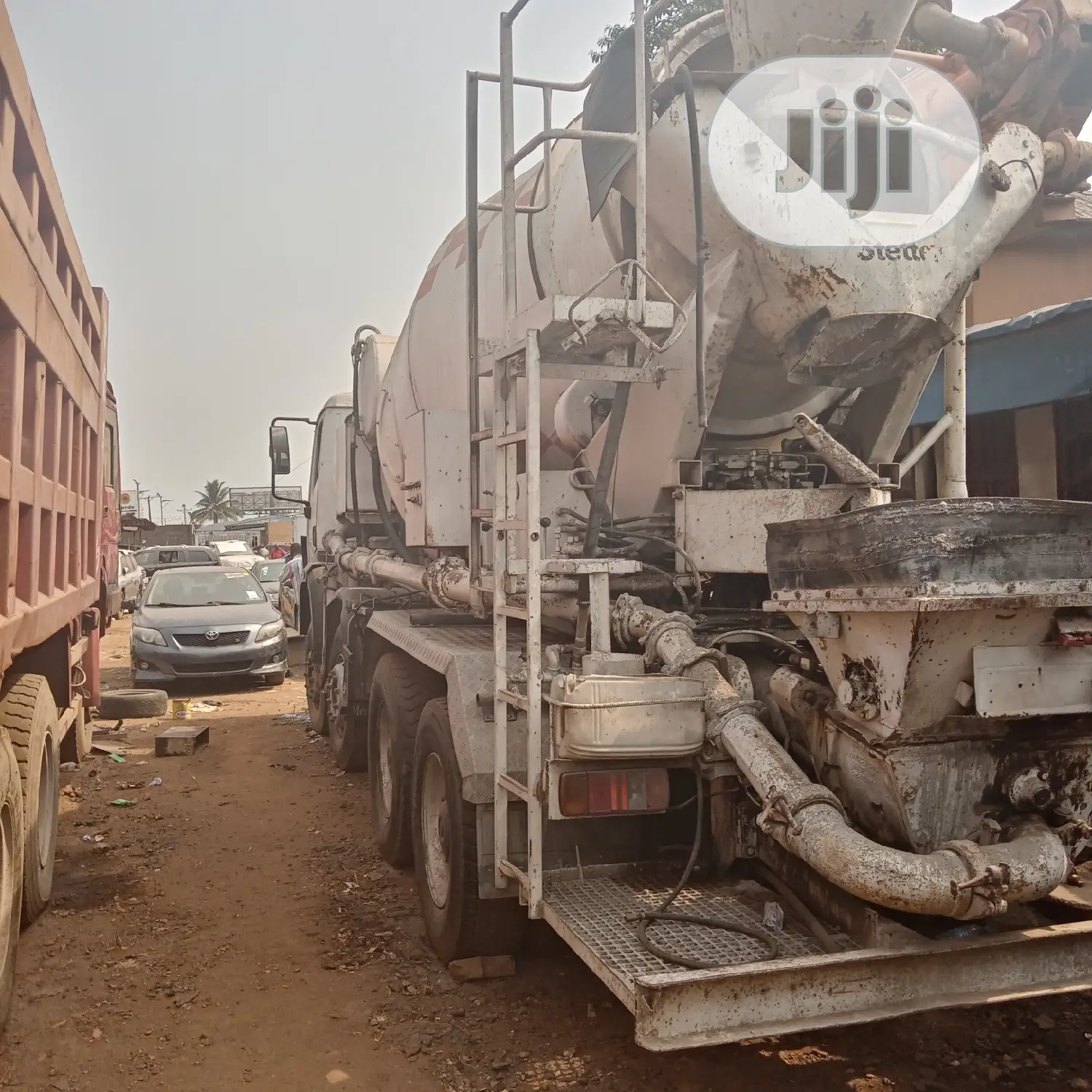 Concrete Pump and Mixer Actros