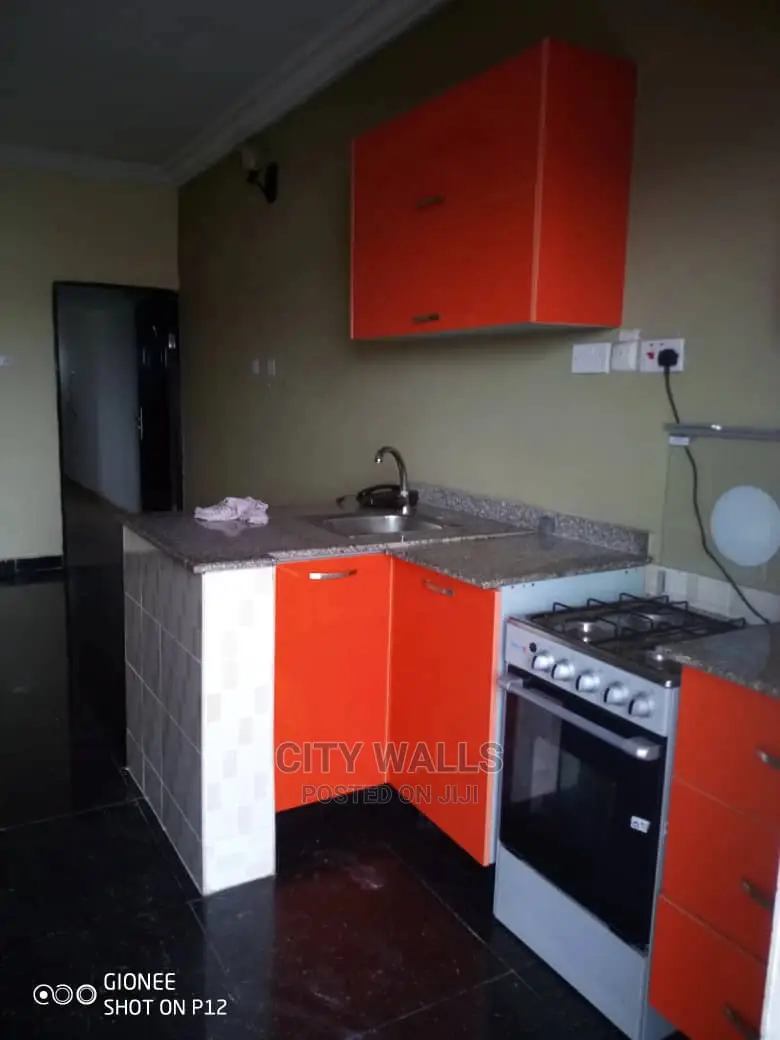 Mini Flat in Bakare, Agungi for rent