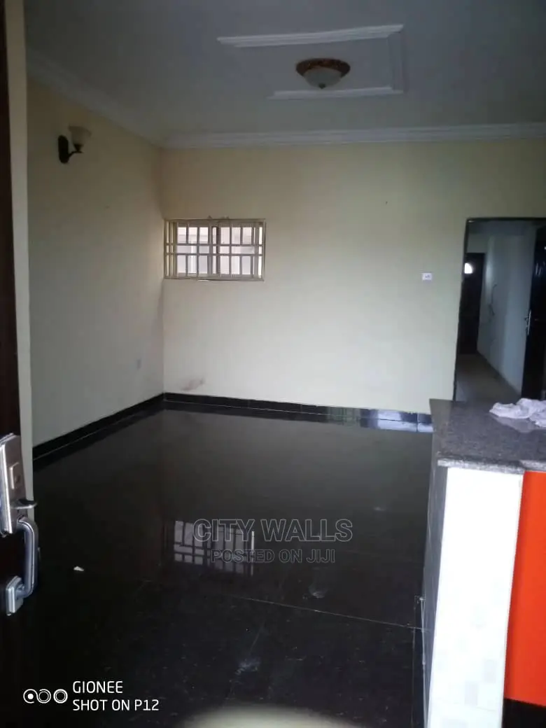 Mini Flat in Bakare, Agungi for rent