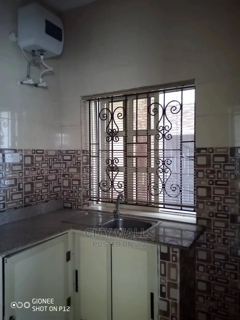 Mini Flat in Agungi for rent