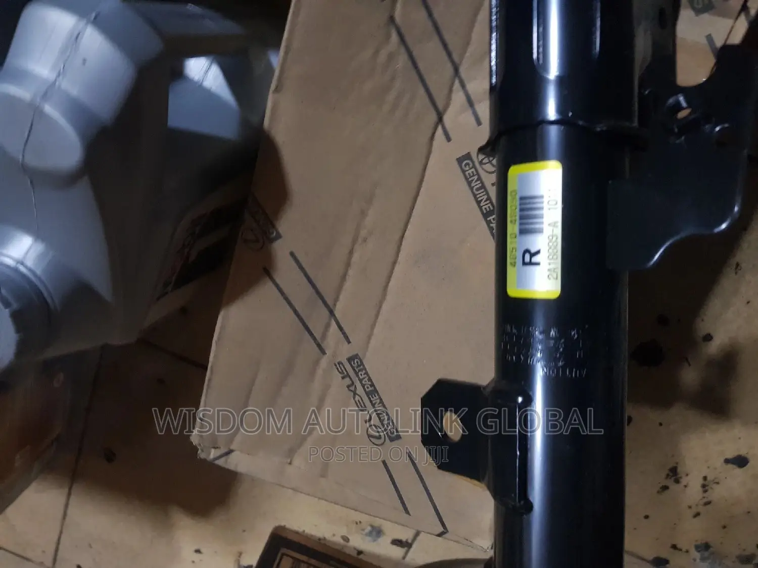 Front Shock Absorbers for Toyota Highlander 2004 to 2006