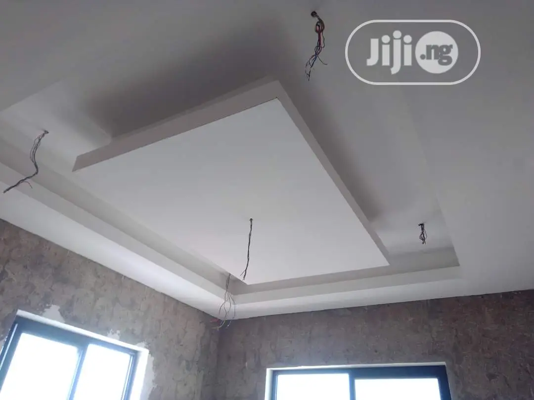 Plasterboard /Wall Screeding