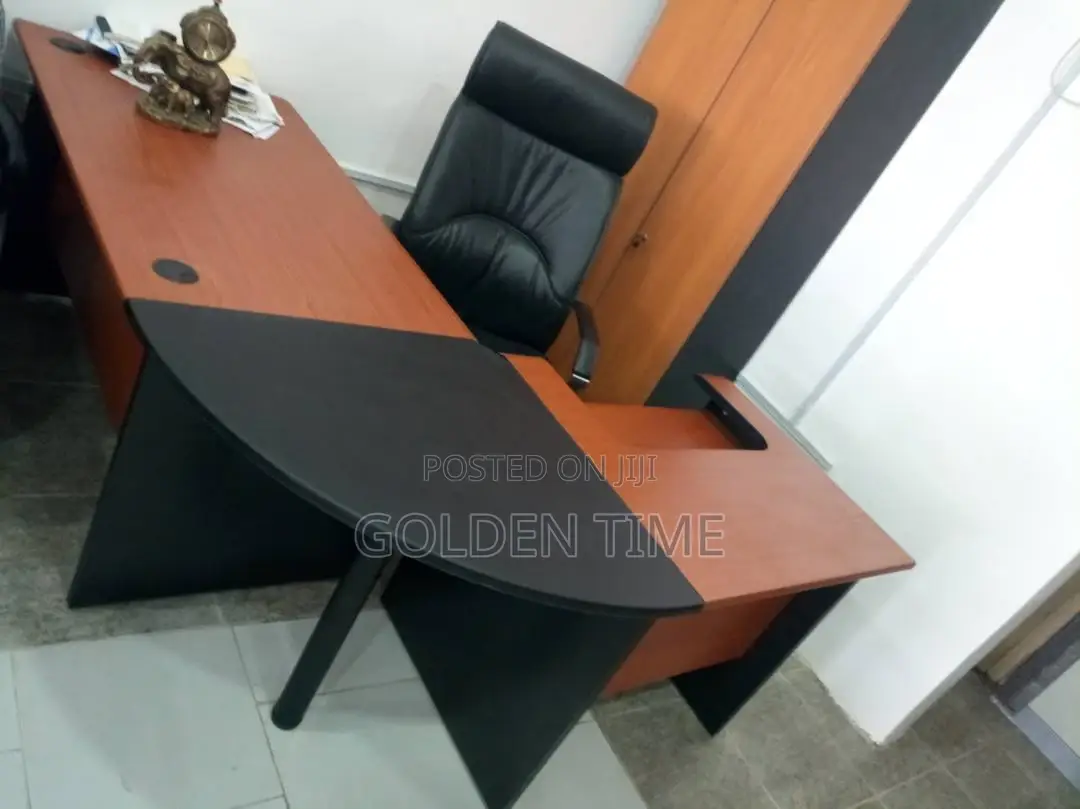 C- Top Office Table 1.4 Miter