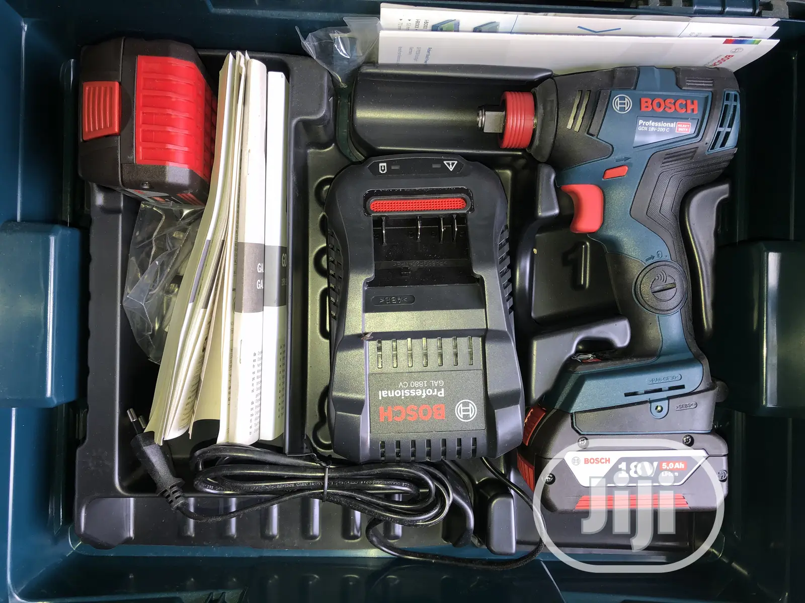 Bosch Professional Impact Wrench 1/2inchs Drive GDX 18v-200c