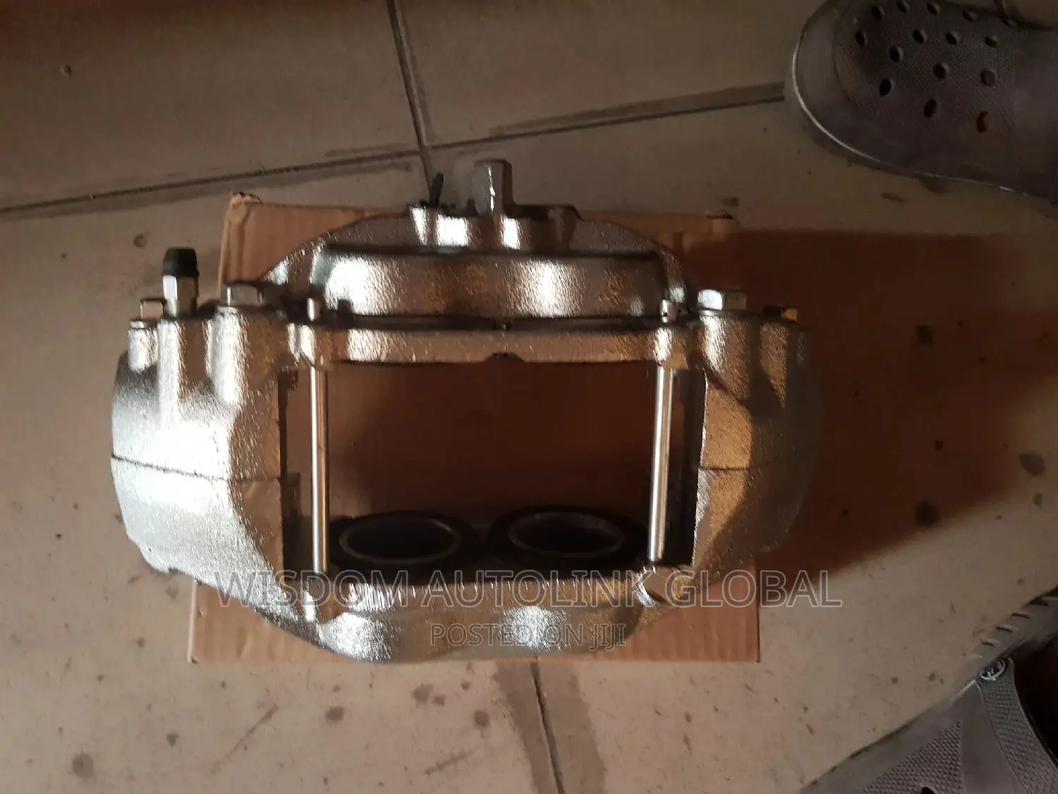 Front Brake Calipers for Toyota Land Cruiser 2010 to 2019