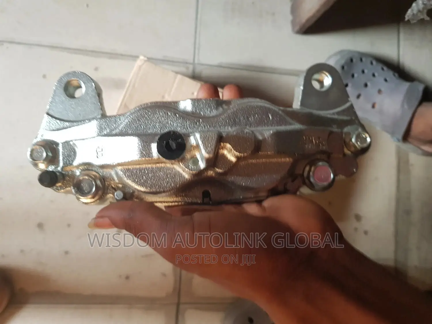 Front Brake Calipers for Toyota Land Cruiser 2010 to 2019