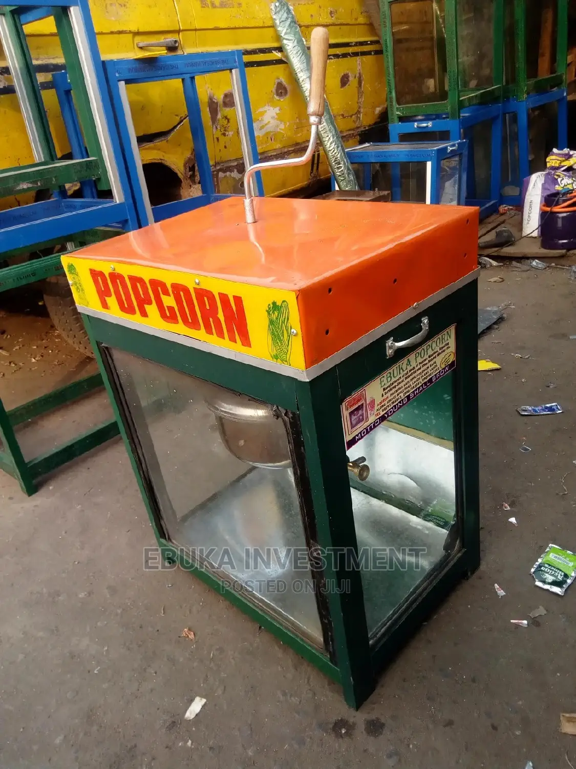 New Gas Popcorn Machine in Showglass 12